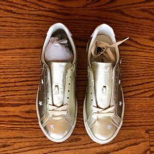 BRAND NEW Madewell x Veja sneakers